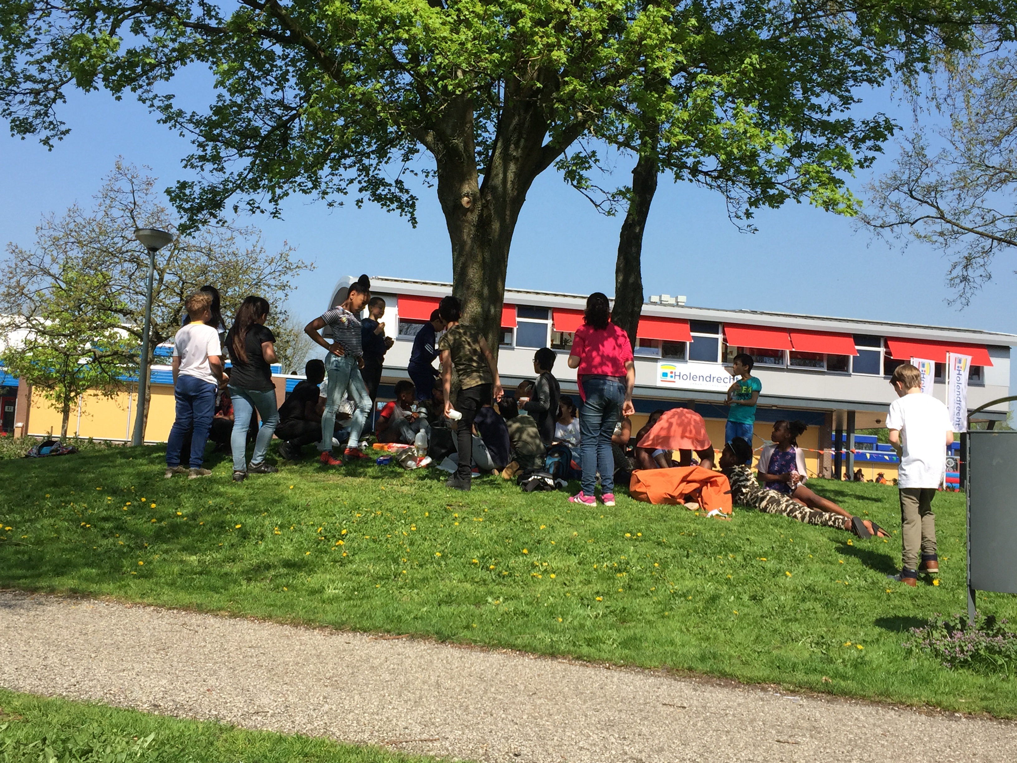 Lekker picknicken met groep 6/7. 